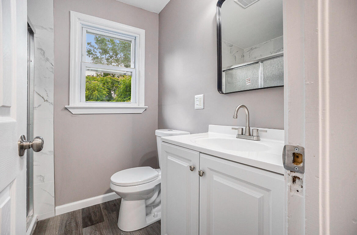 2328 Monroe Avenue NE Grand Rapids MI 49505
