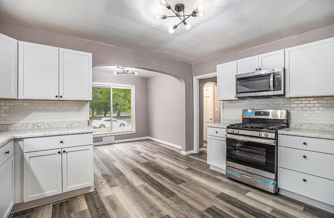 2328 Monroe Avenue NE Grand Rapids MI 49505