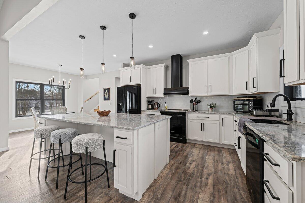 14275 Deer Path Buchanan MI 49107