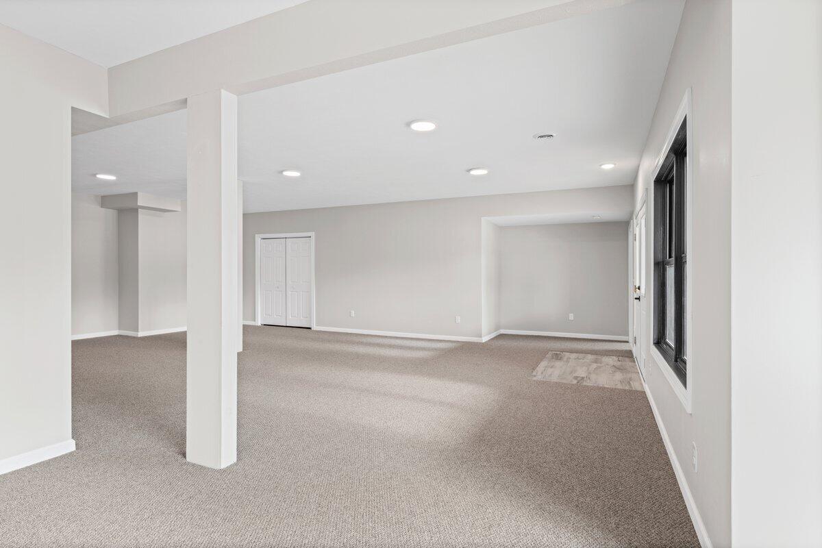 14275 Deer Path Buchanan MI 49107