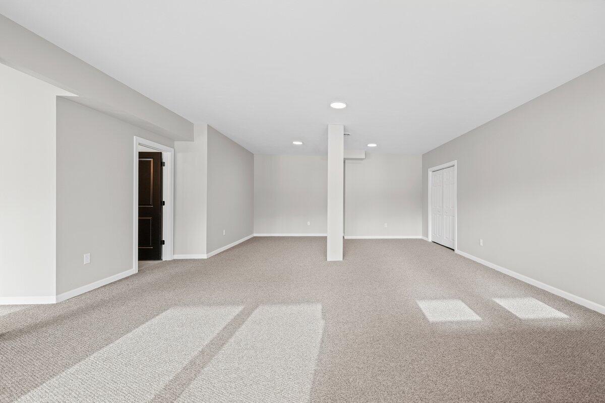 14275 Deer Path Buchanan MI 49107