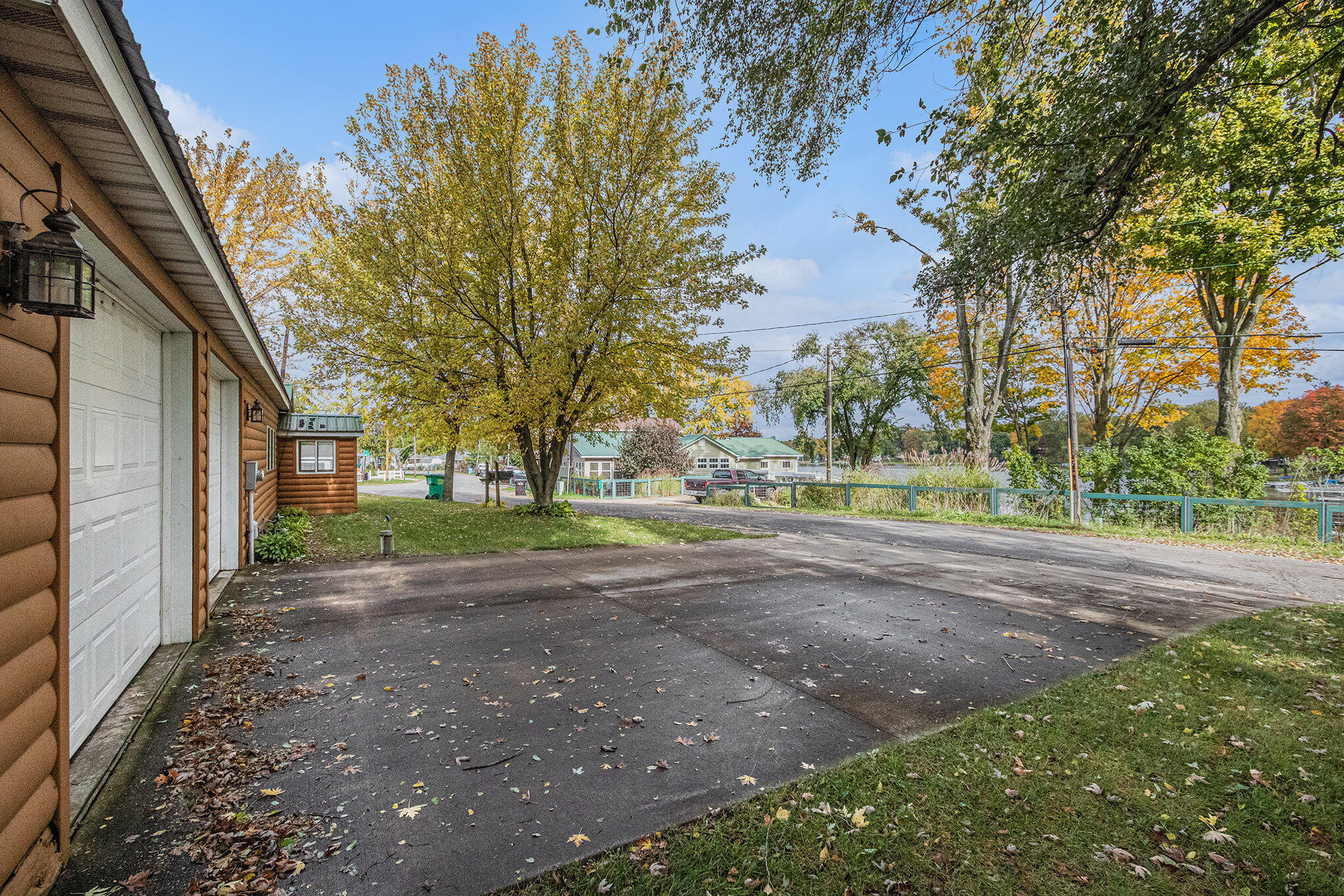 53027 Twin Lakes Road Dowagiac MI 49047