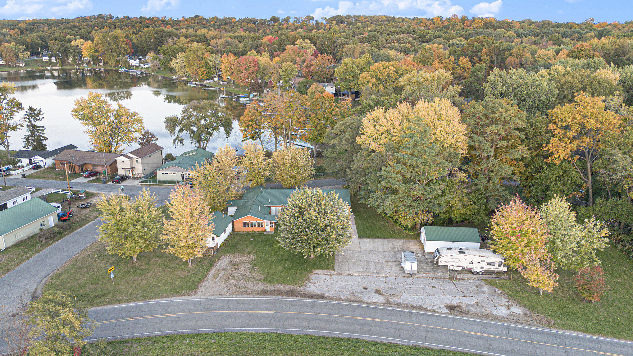 53027 Twin Lakes Road Dowagiac MI 49047