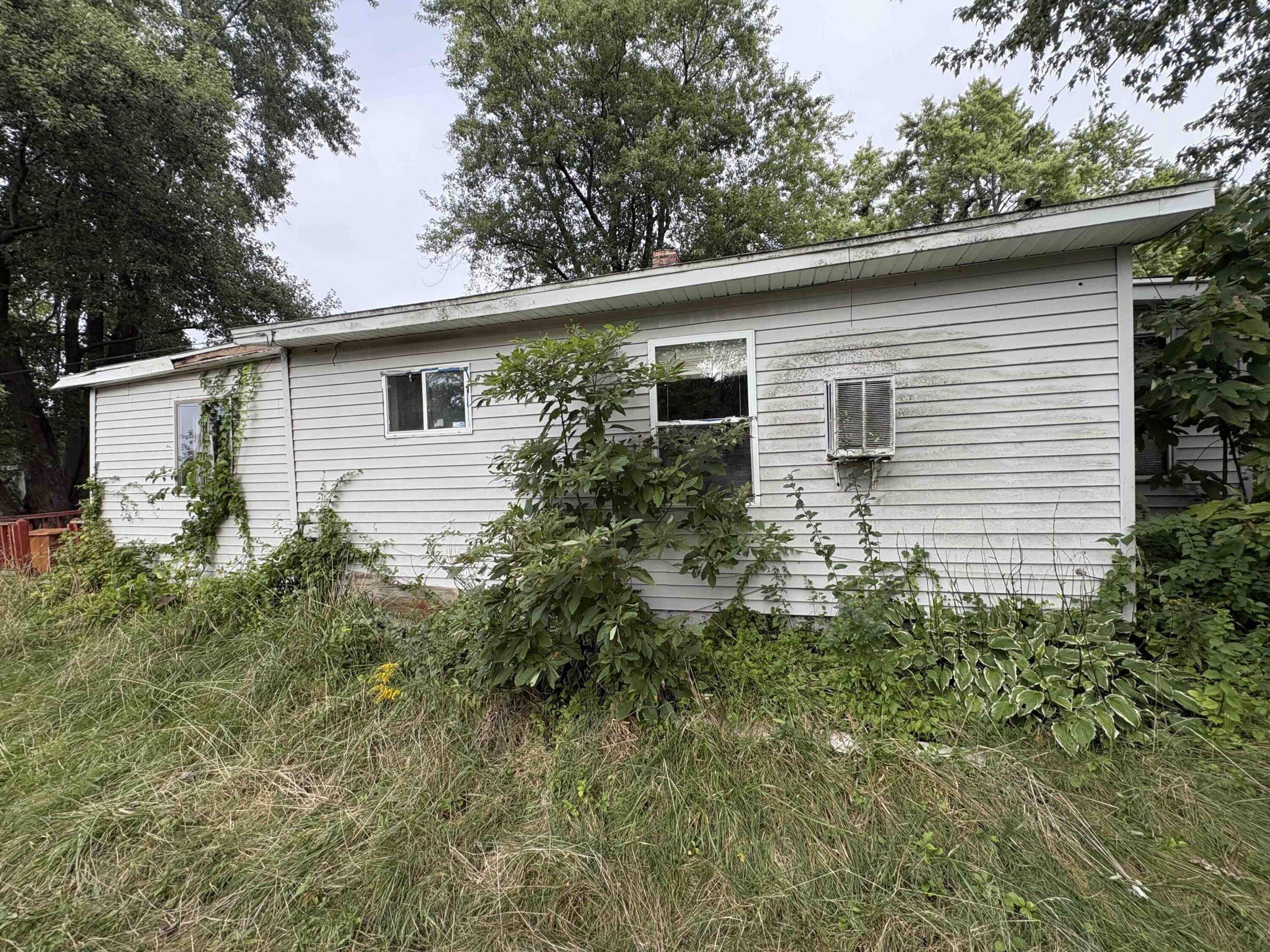 1055 Hall Street Benton Harbor MI 49022