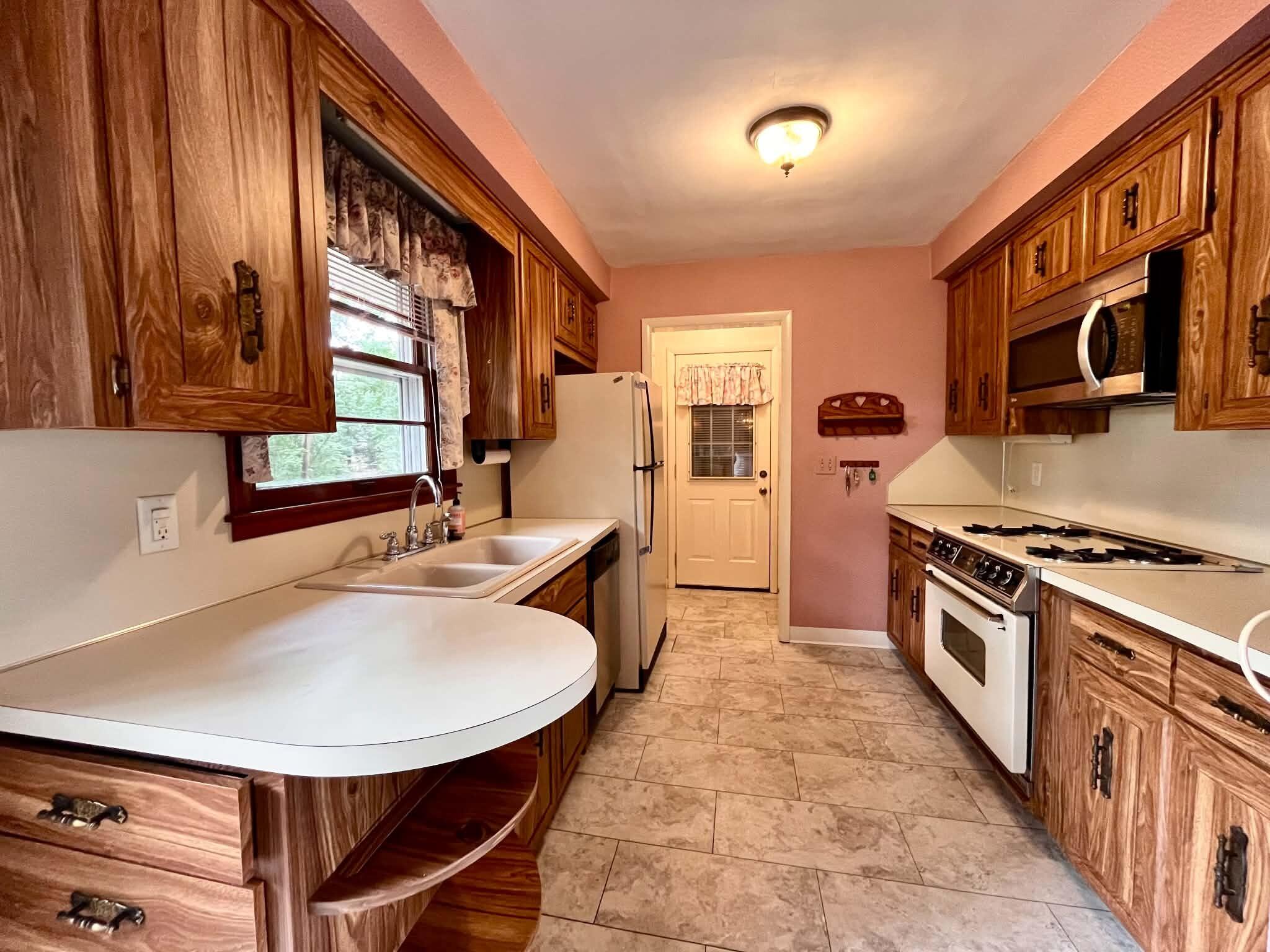 1753 Vine Avenue Muskegon MI 49442