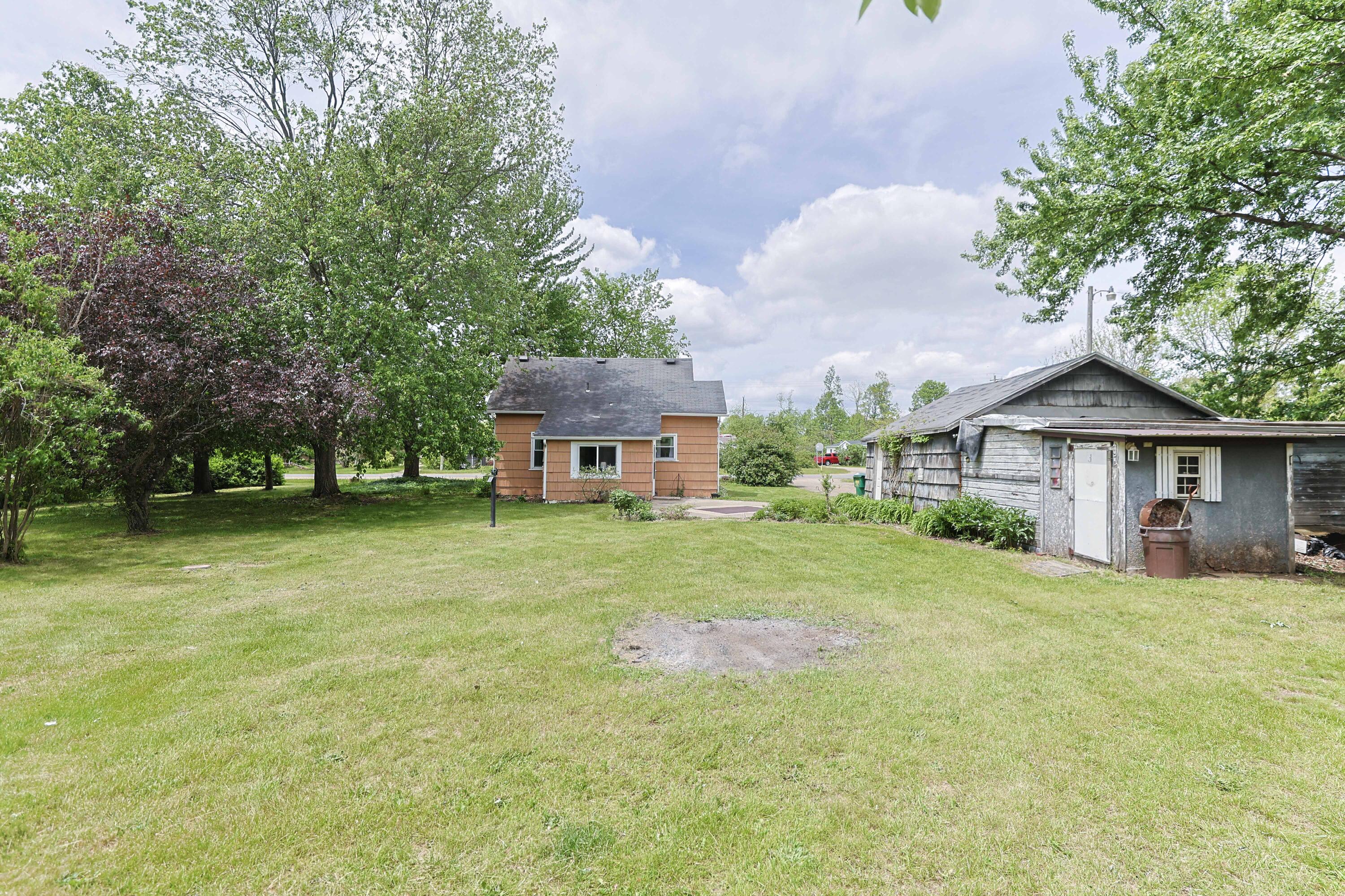 67013 M 62 Edwardsburg MI 49112