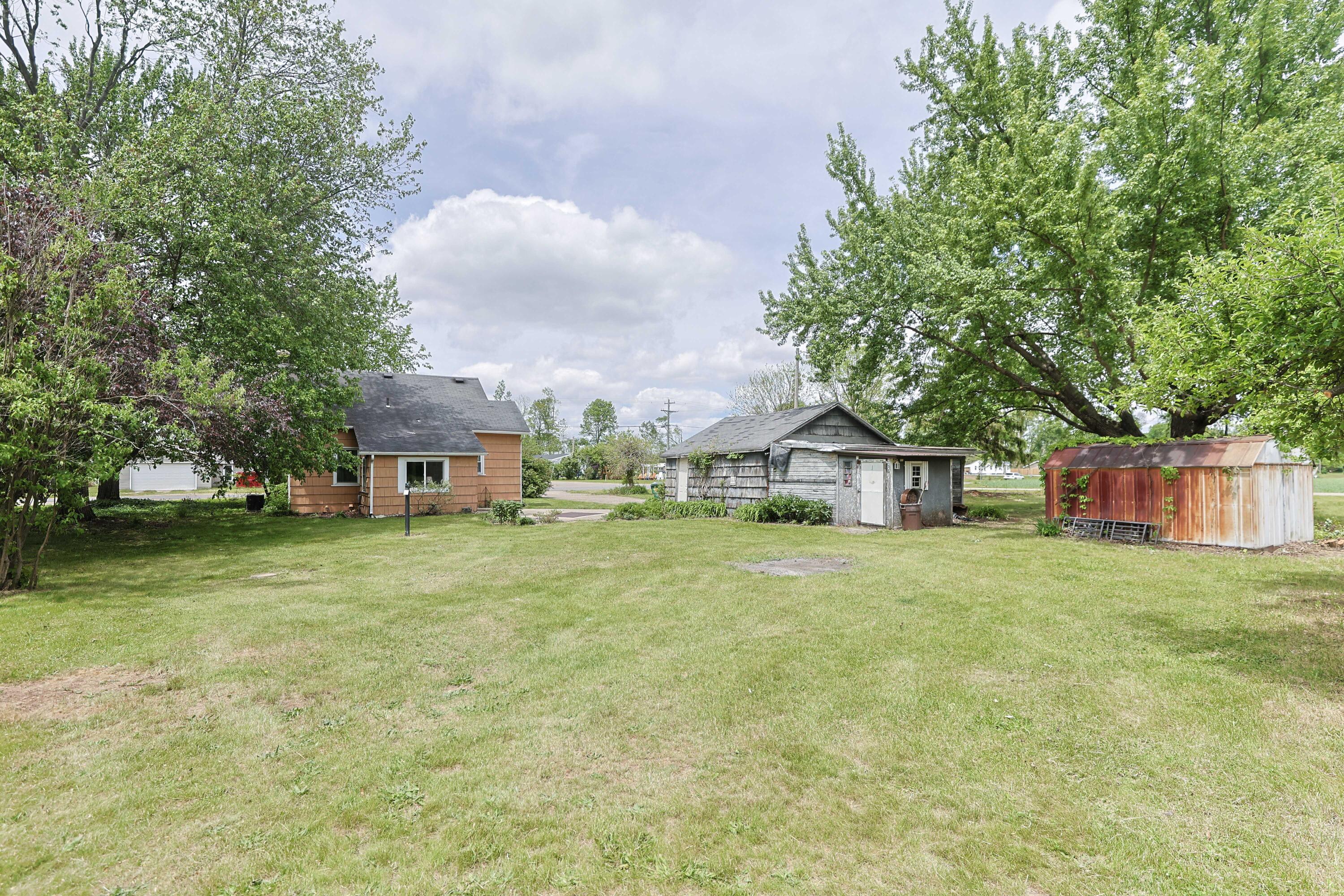 67013 M 62 Edwardsburg MI 49112