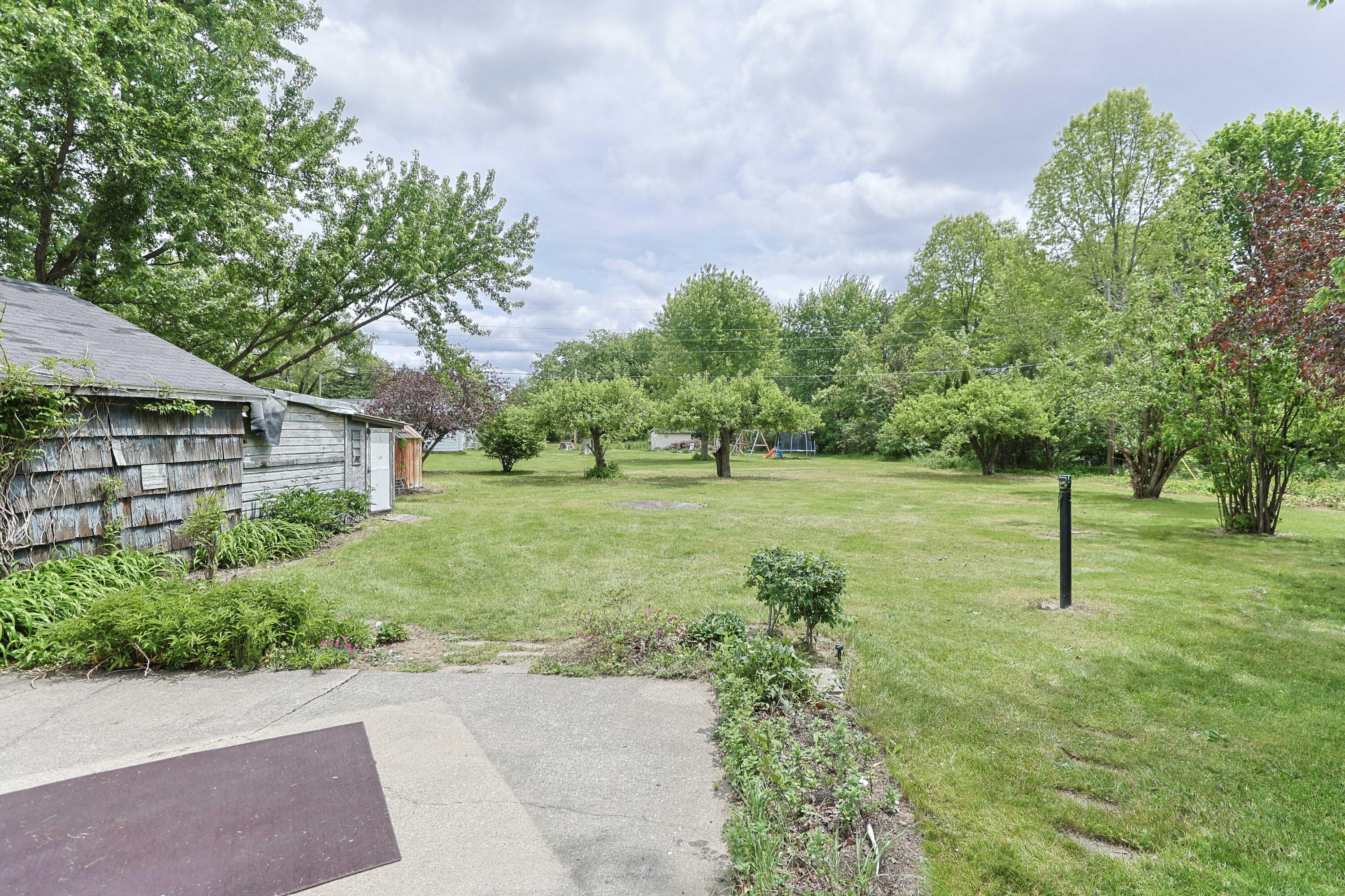 67013 M 62 Edwardsburg MI 49112