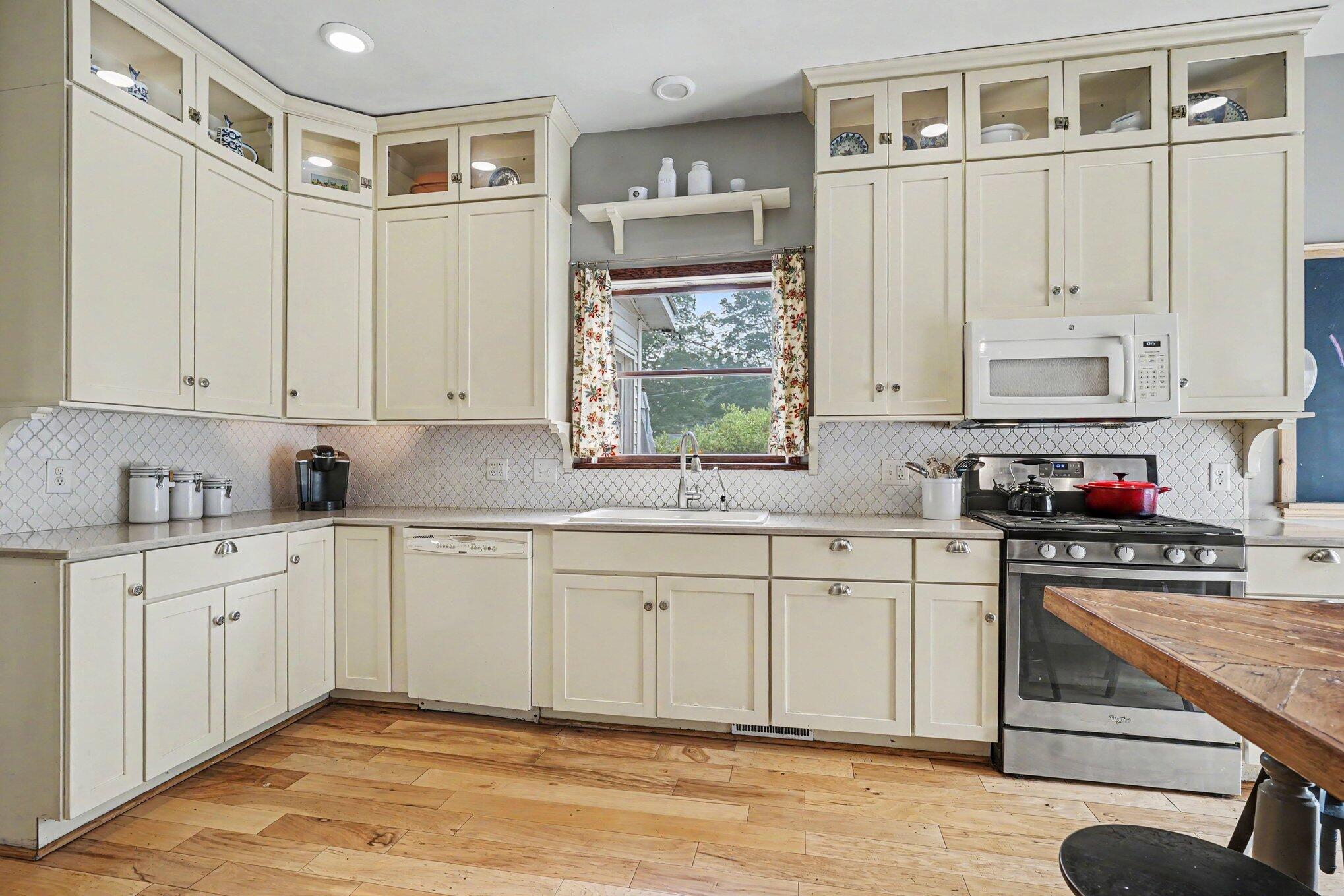 312 E 16th Street Holland MI 49423