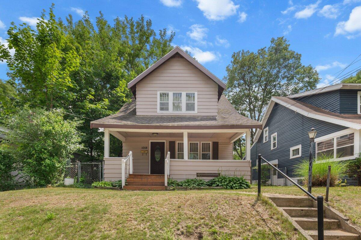 1008 Hazen Street SE Grand Rapids MI 49507