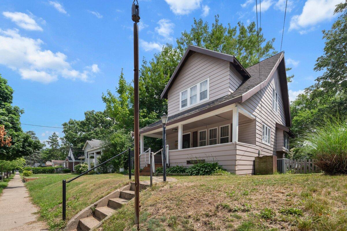 1008 Hazen Street SE Grand Rapids MI 49507