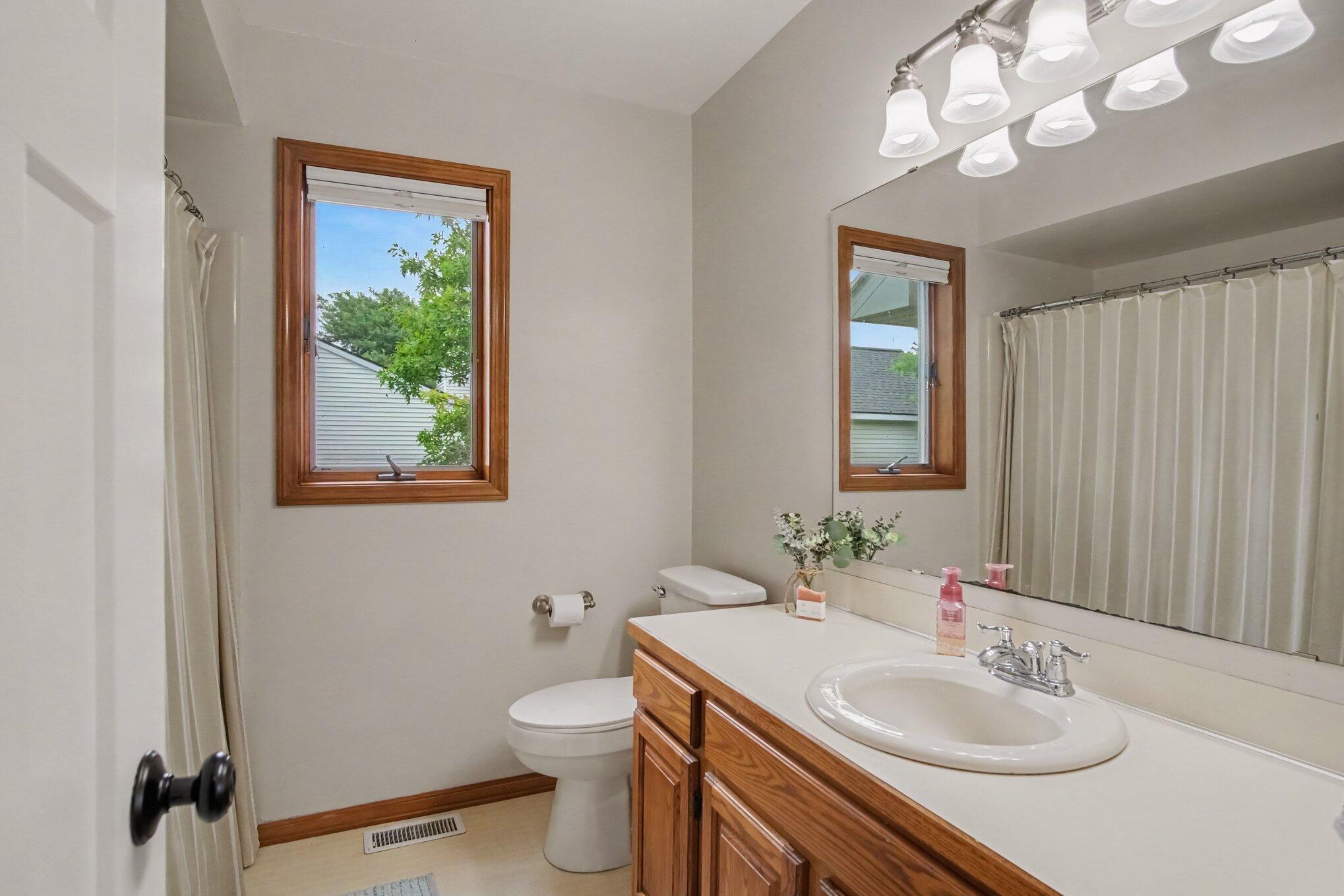 6036 NE Arroyo Vista Drive NE Rockford MI 49341