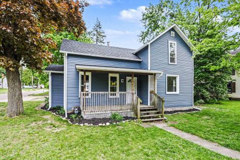 189 Banks Street Coloma MI 49038