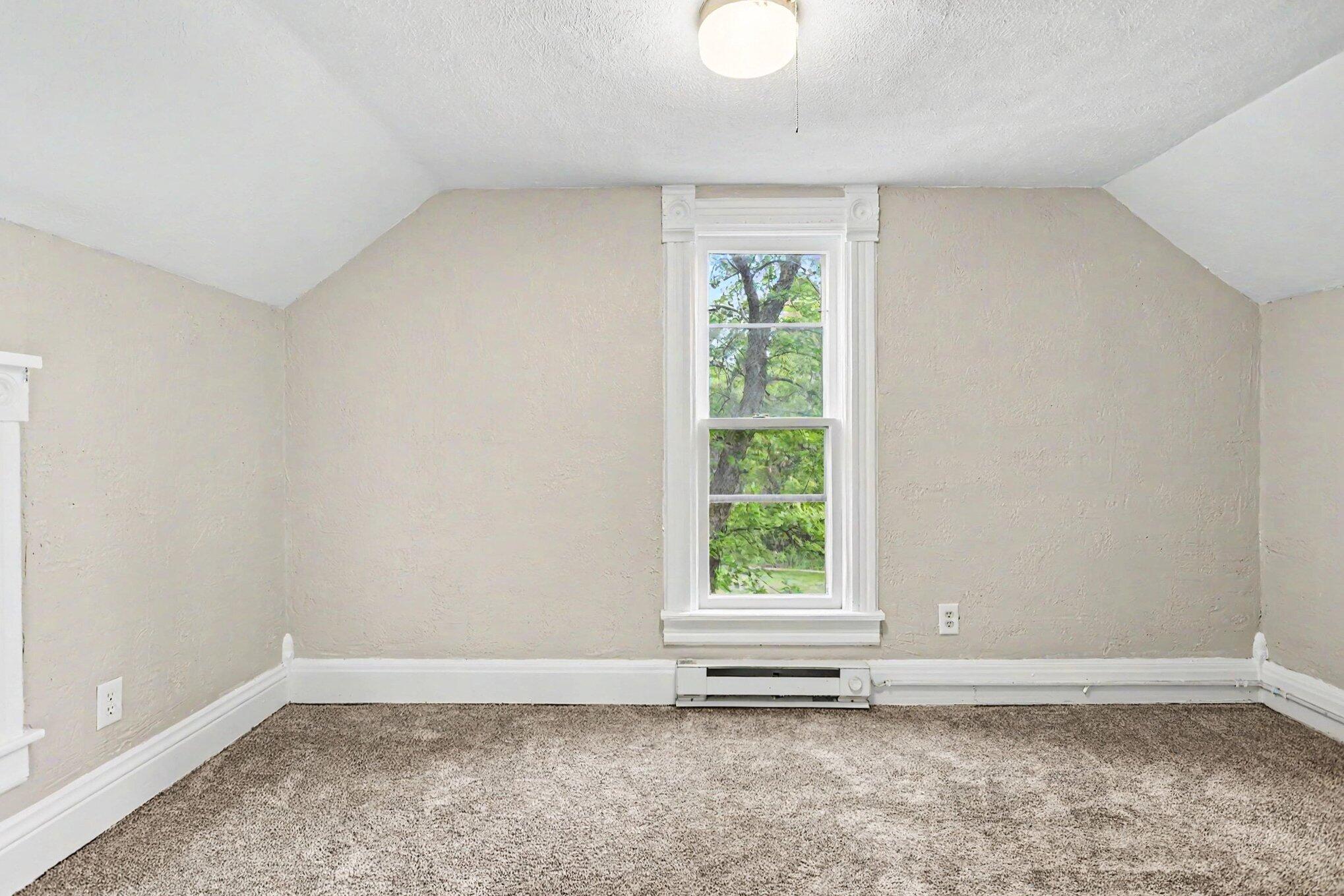 189 Banks Street Coloma MI 49038
