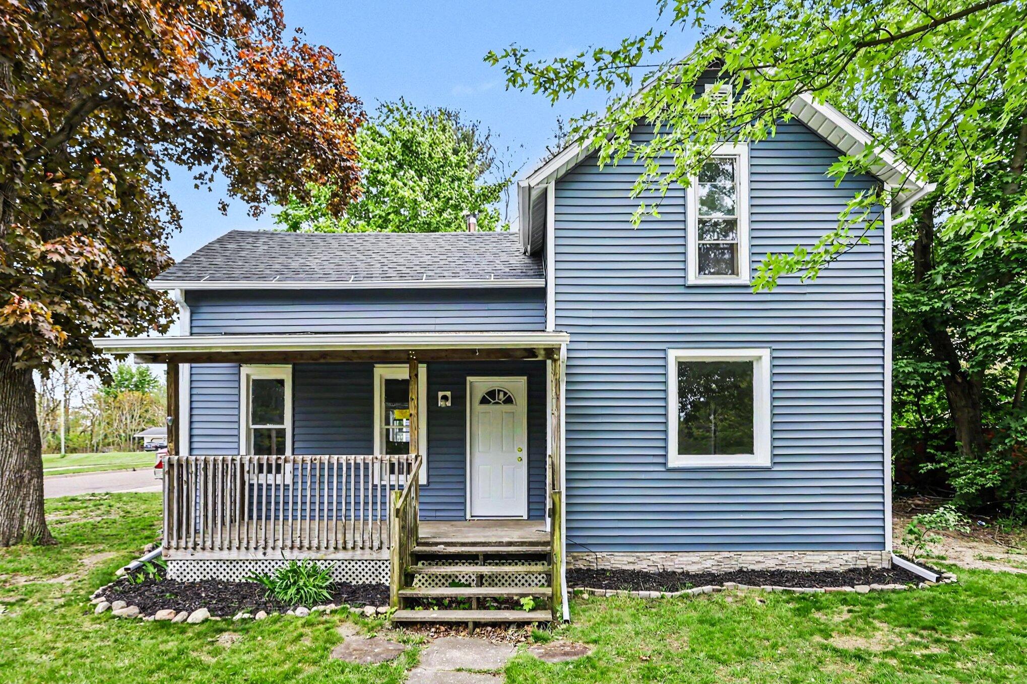 189 Banks Street Coloma MI 49038