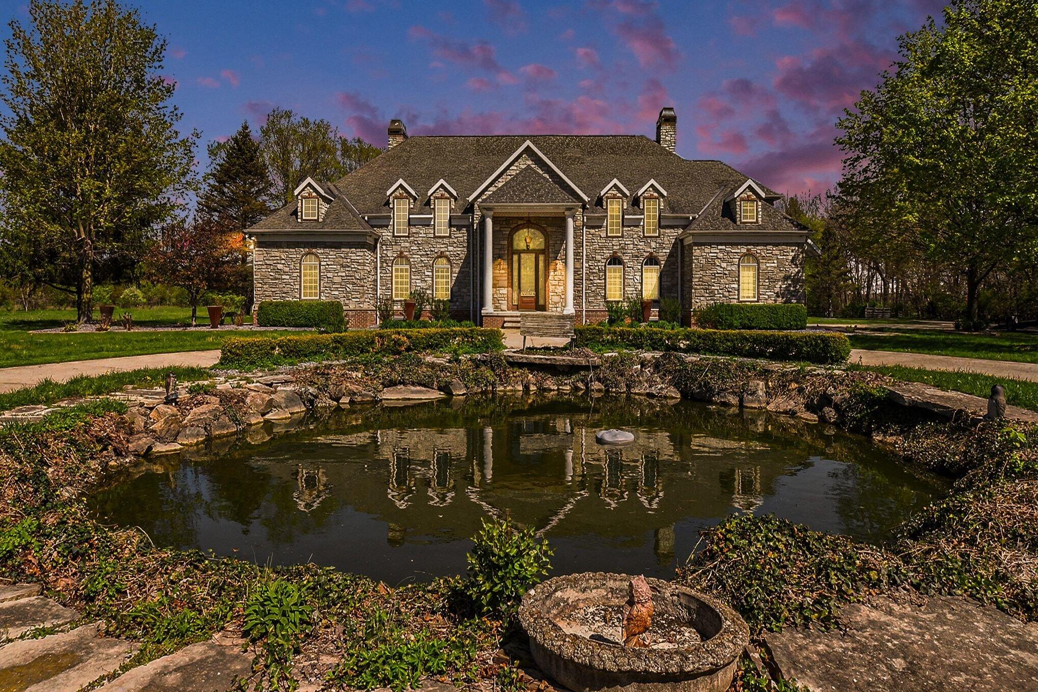 25510 Harris Street Edwardsburg MI 49112