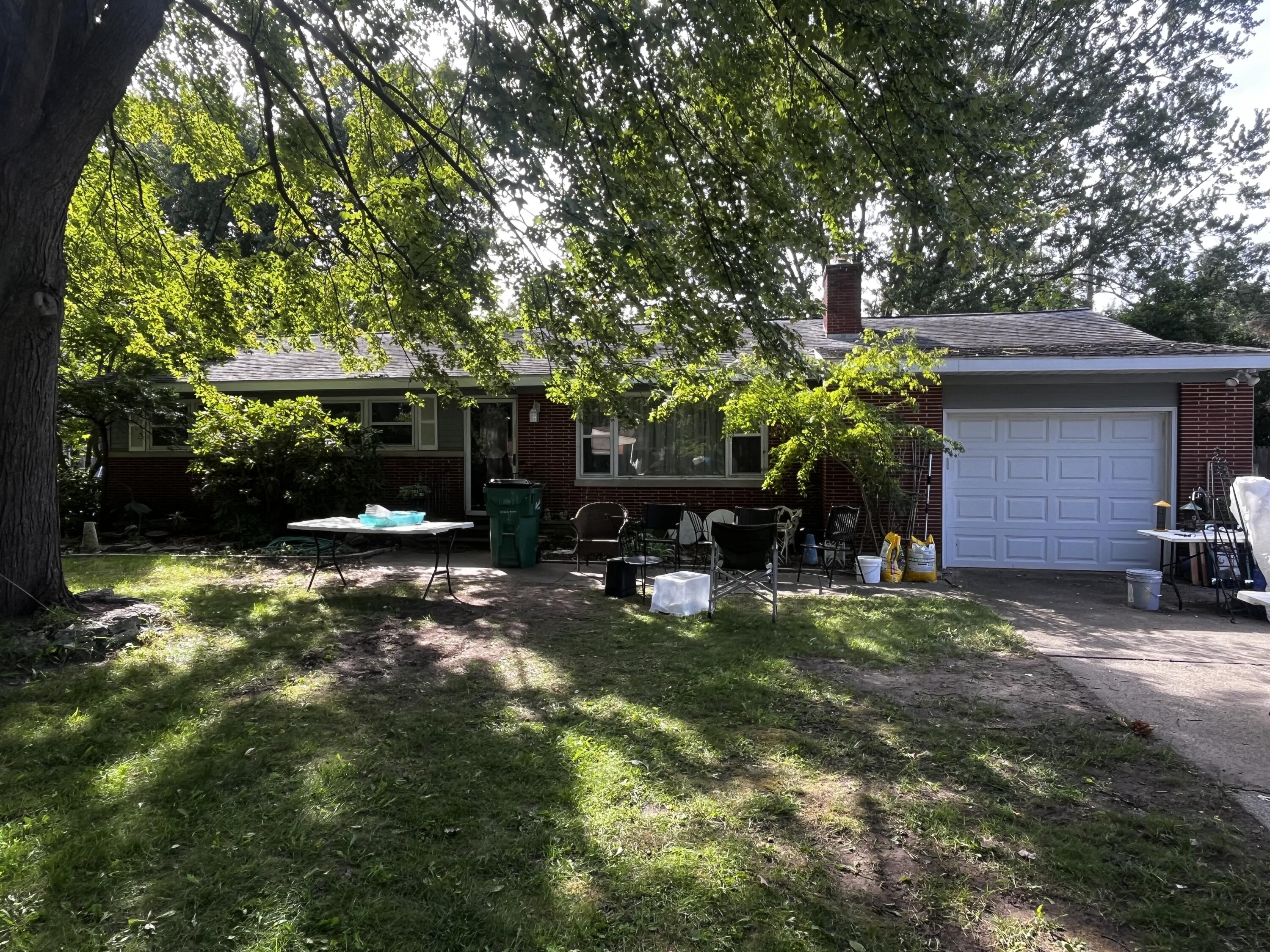 3889 Molly Boulevard Muskegon MI 49444