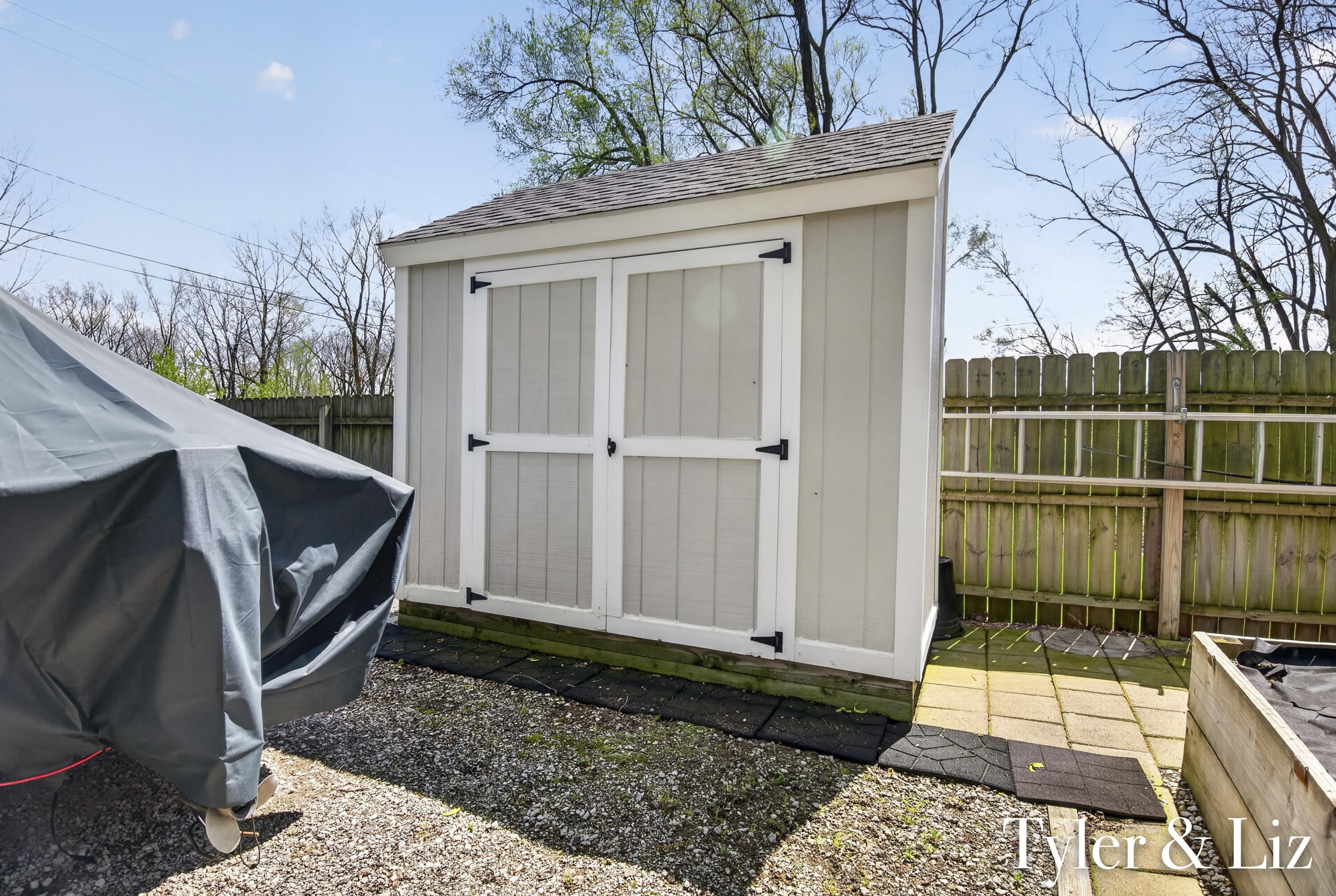 10298 Gordon Street Zeeland MI 49464