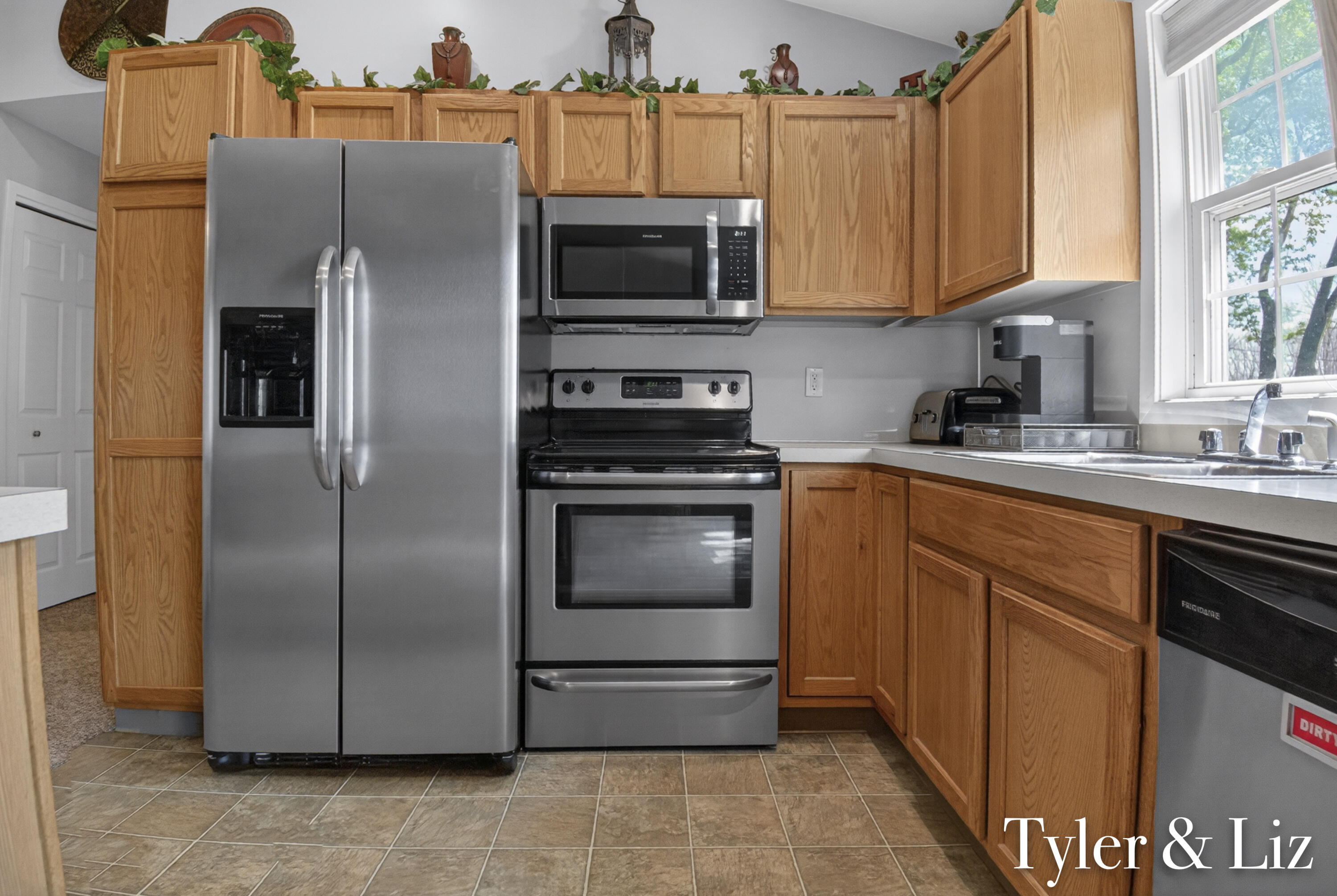 10298 Gordon Street Zeeland MI 49464