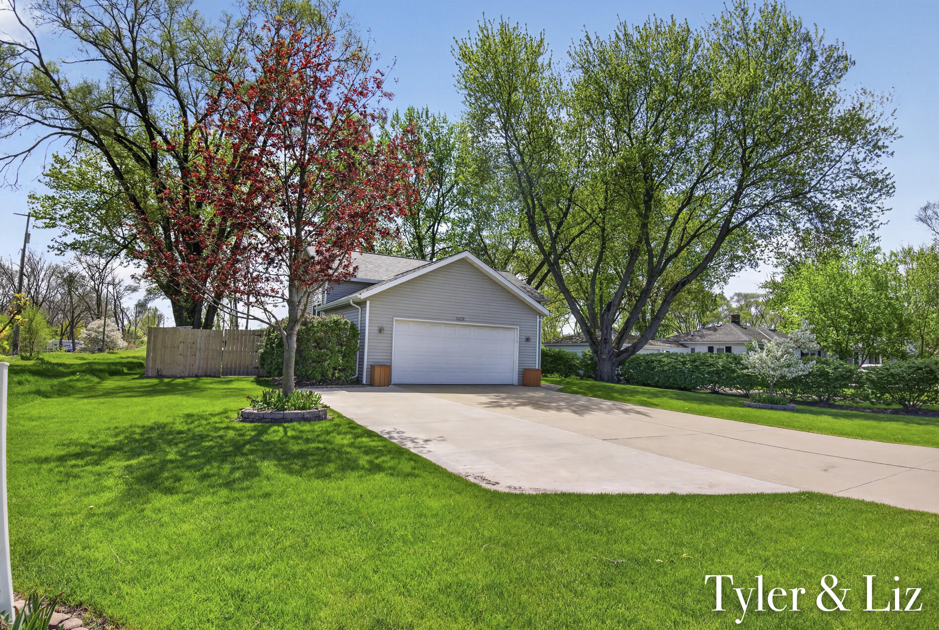 10298 Gordon Street Zeeland MI 49464