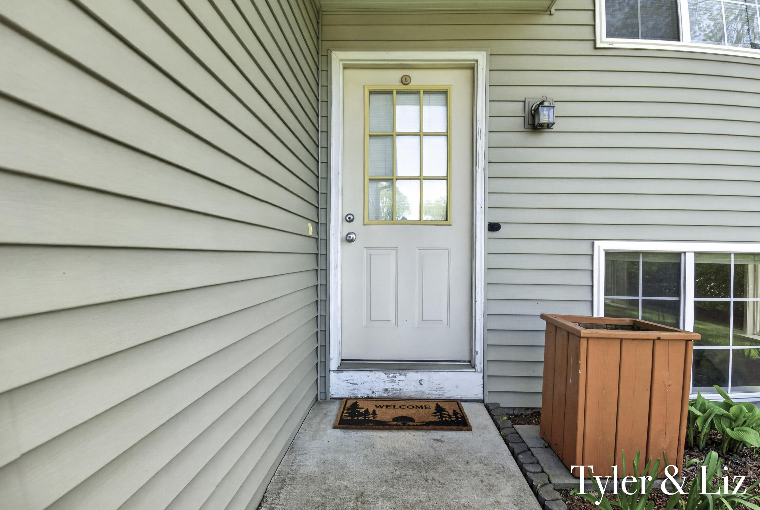 10298 Gordon Street Zeeland MI 49464