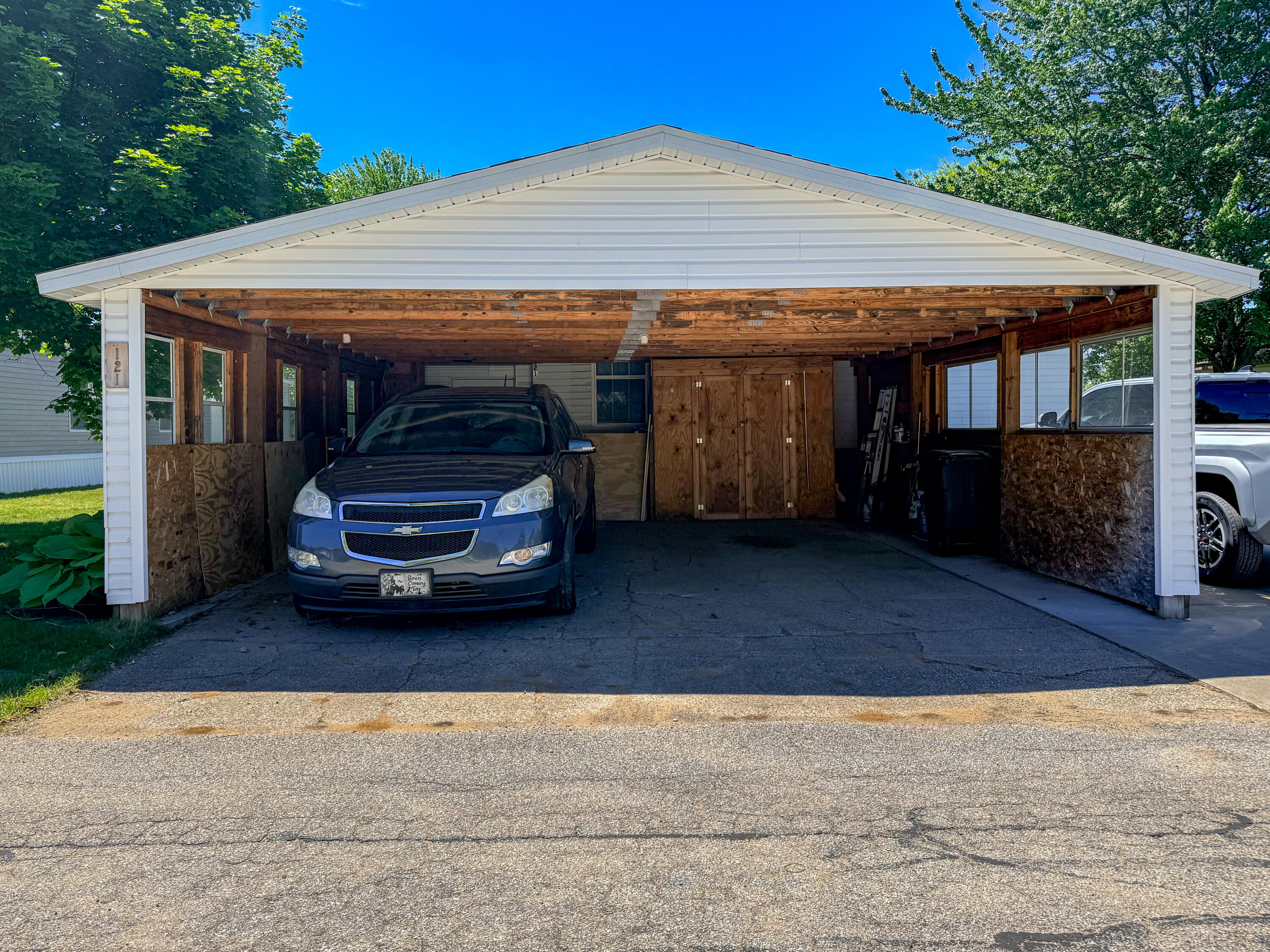 121 Elm Court Muskegon MI 49445