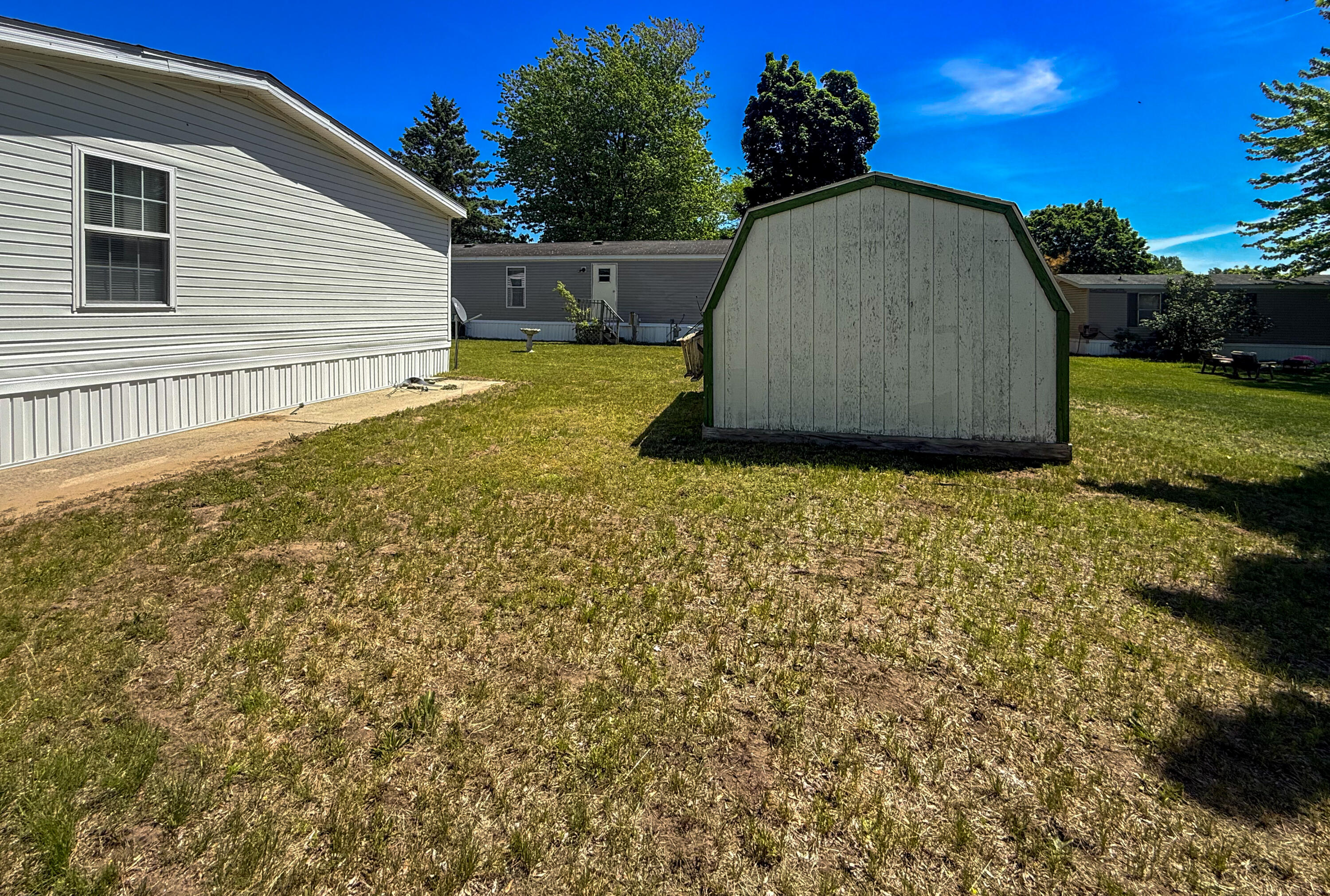 121 Elm Court Muskegon MI 49445