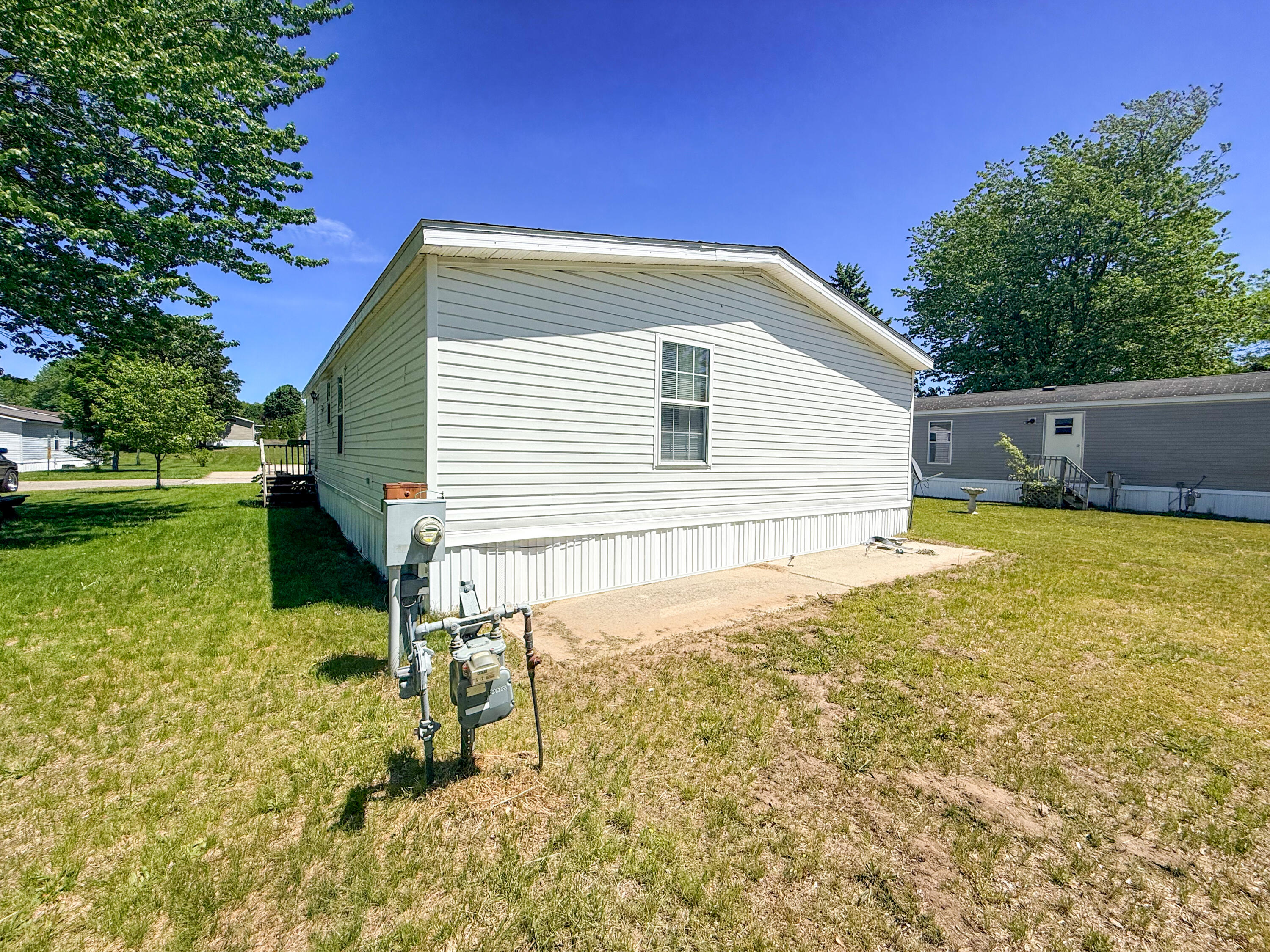 121 Elm Court Muskegon MI 49445
