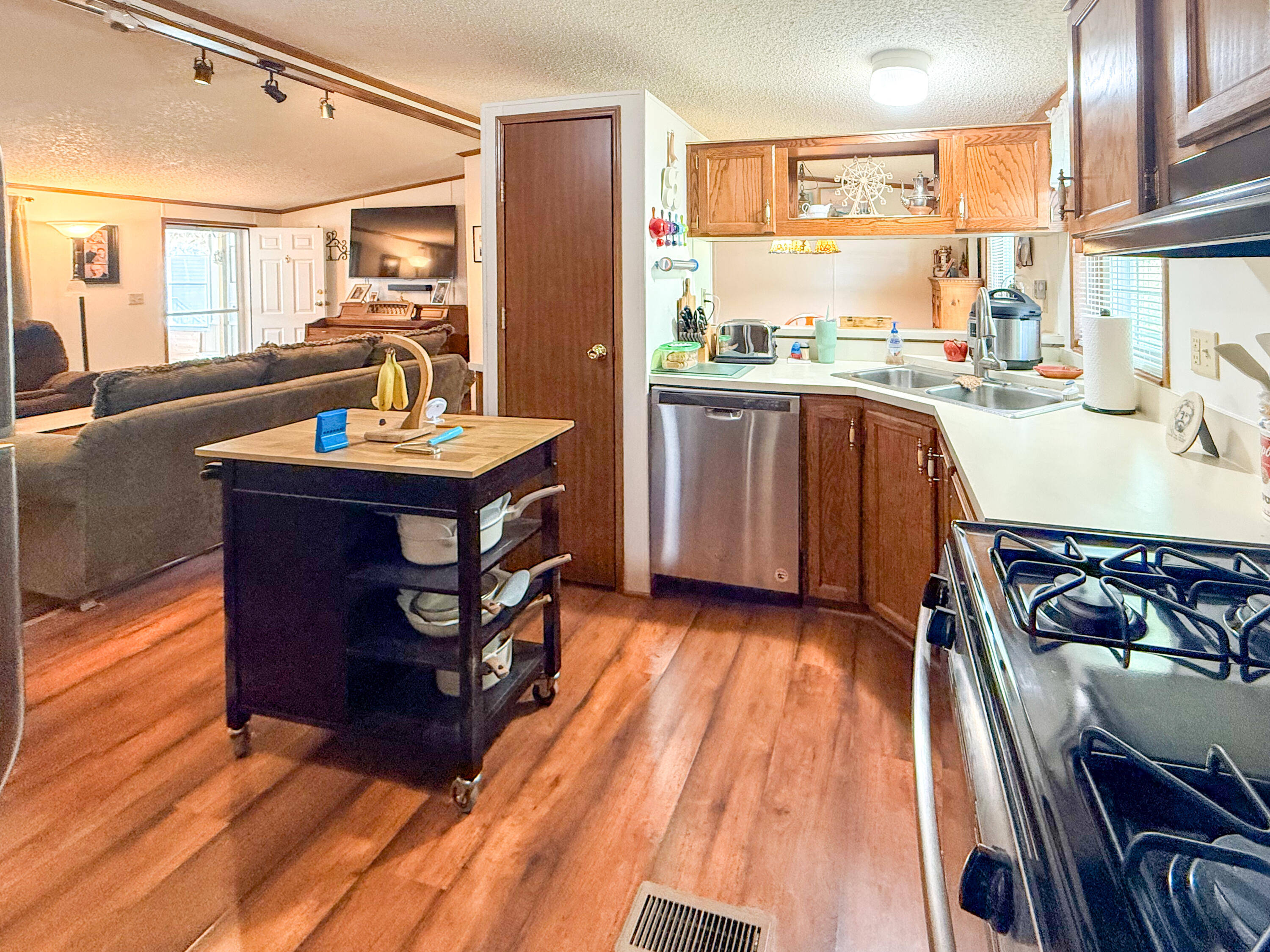121 Elm Court Muskegon MI 49445