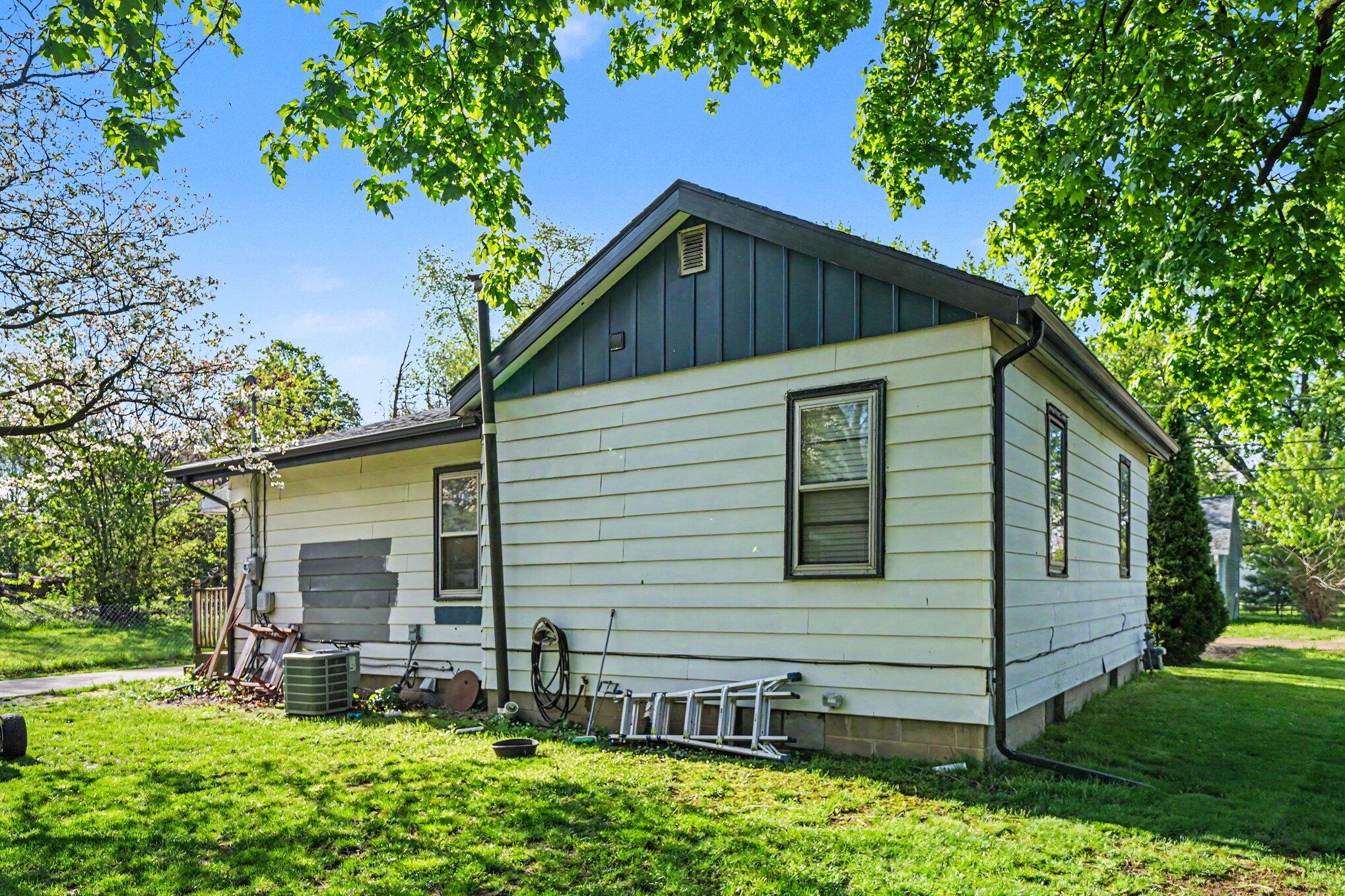 241 Sorin Street Niles MI 49120