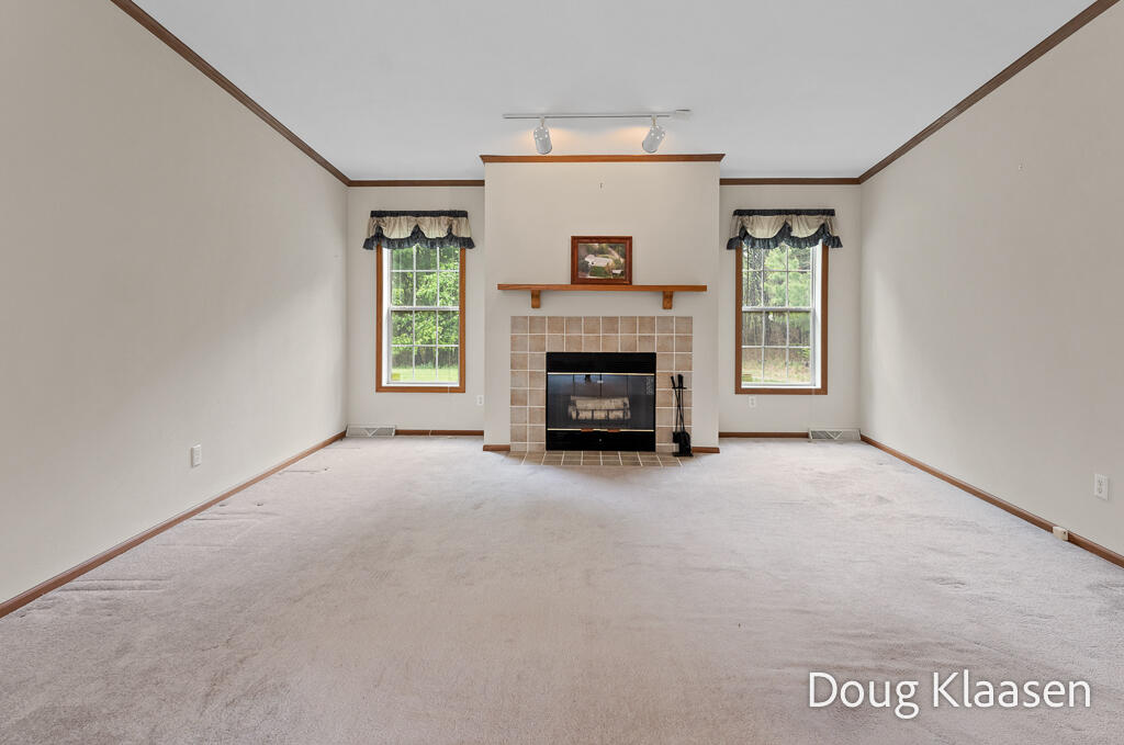 15707 New Holland Street Holland MI 49424