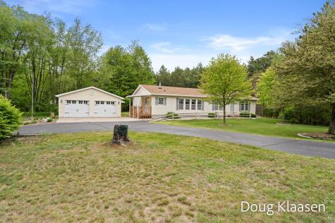 15707 New Holland Street Holland MI 49424