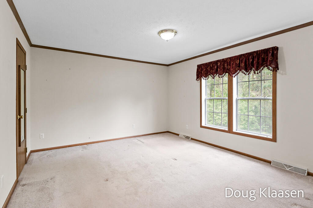 15707 New Holland Street Holland MI 49424