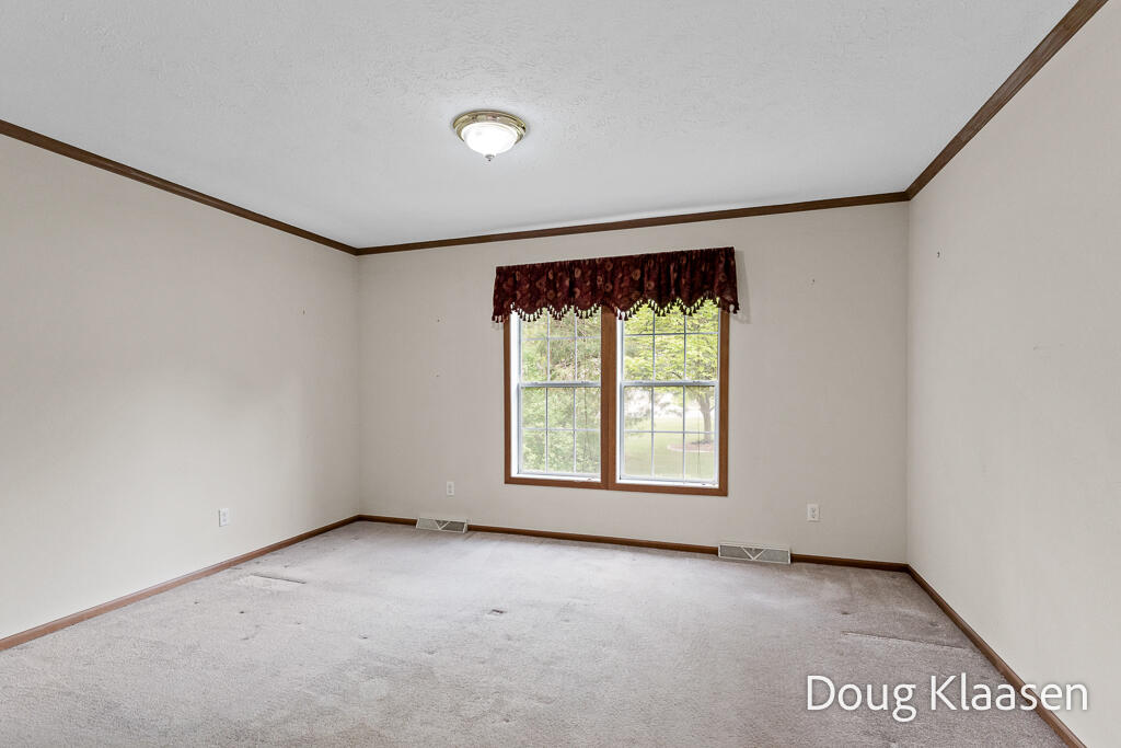 15707 New Holland Street Holland MI 49424