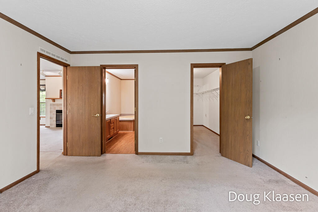 15707 New Holland Street Holland MI 49424