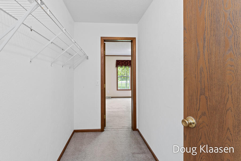 15707 New Holland Street Holland MI 49424