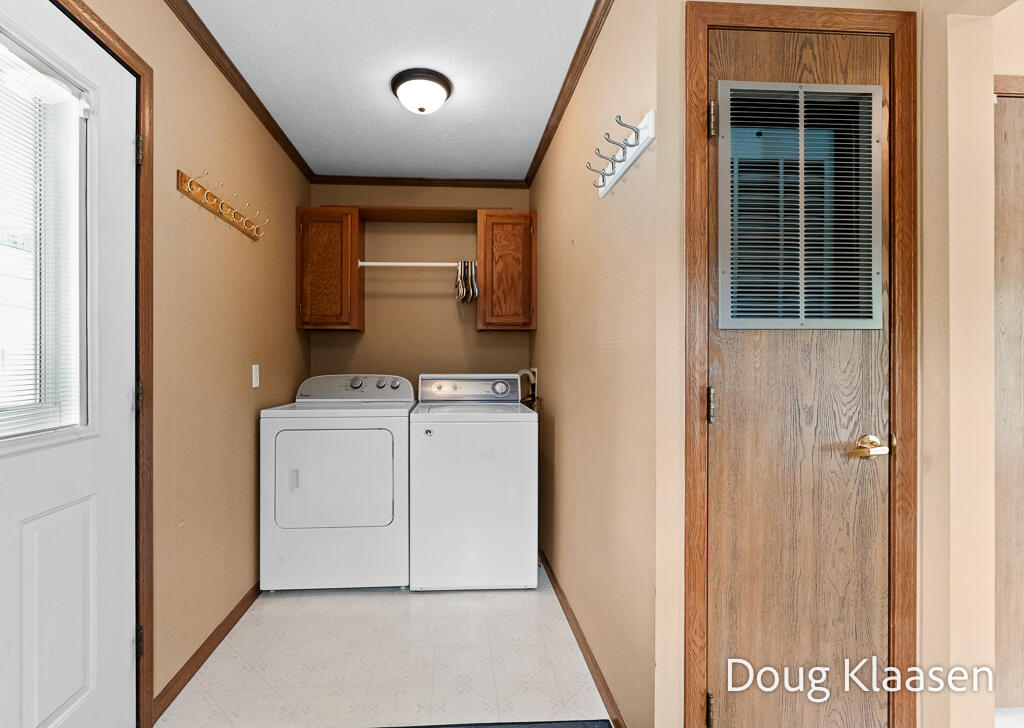15707 New Holland Street Holland MI 49424