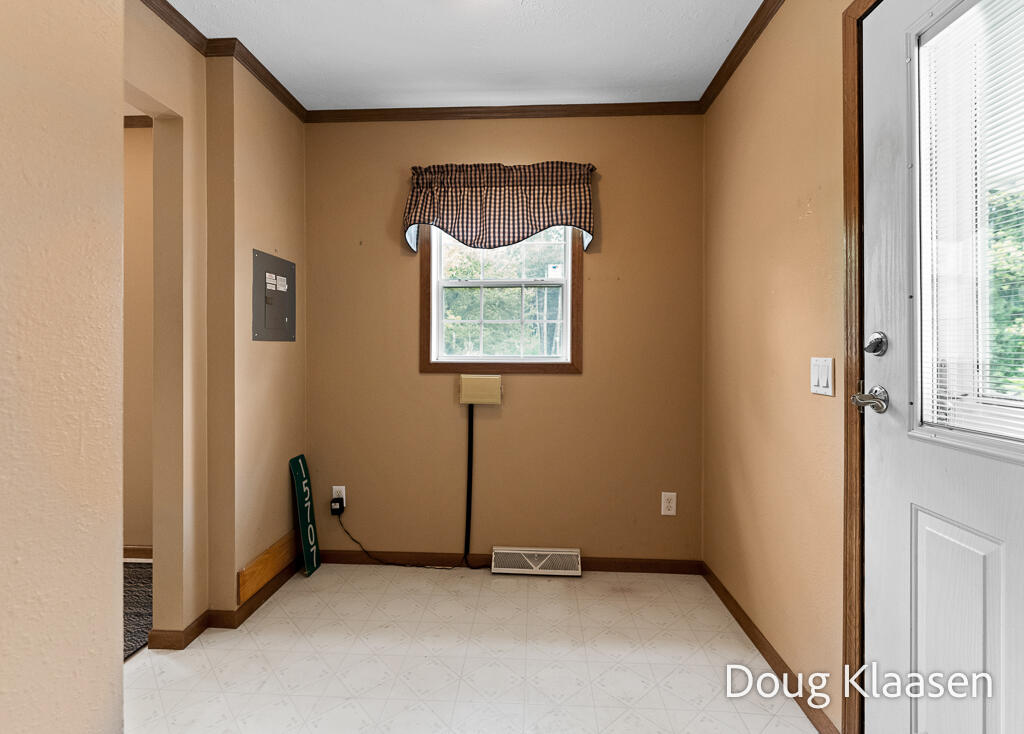 15707 New Holland Street Holland MI 49424