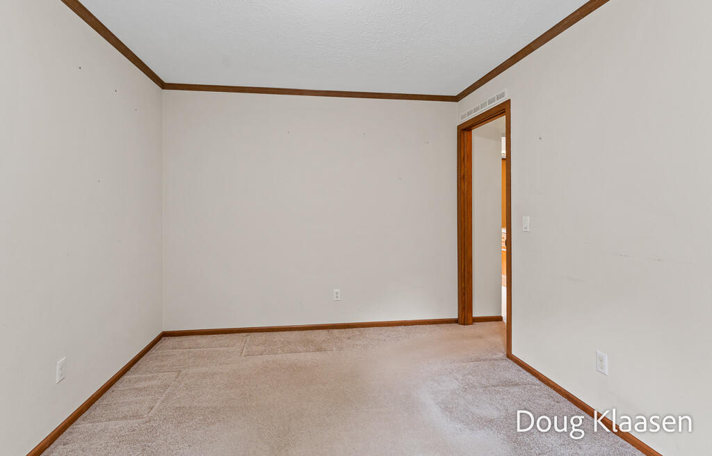 15707 New Holland Street Holland MI 49424