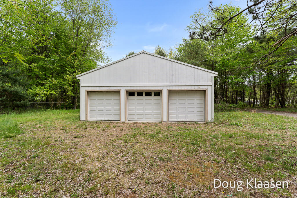15707 New Holland Street Holland MI 49424