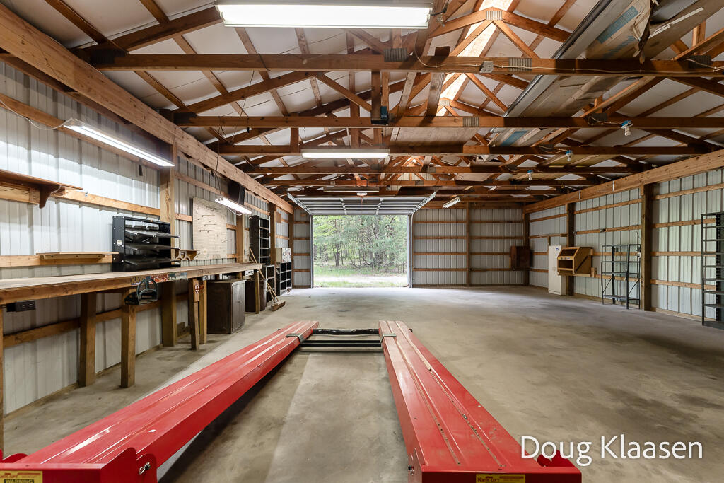 15707 New Holland Street Holland MI 49424