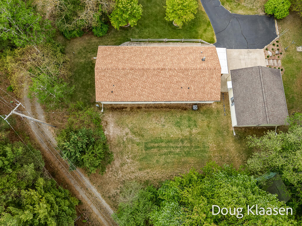 15707 New Holland Street Holland MI 49424