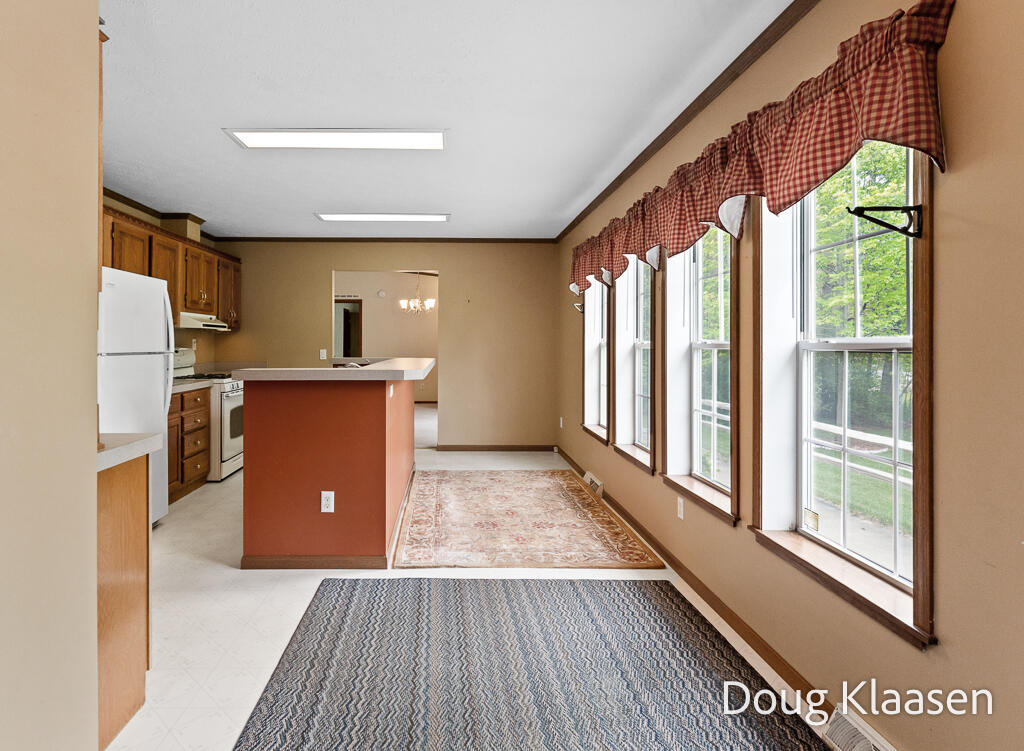 15707 New Holland Street Holland MI 49424