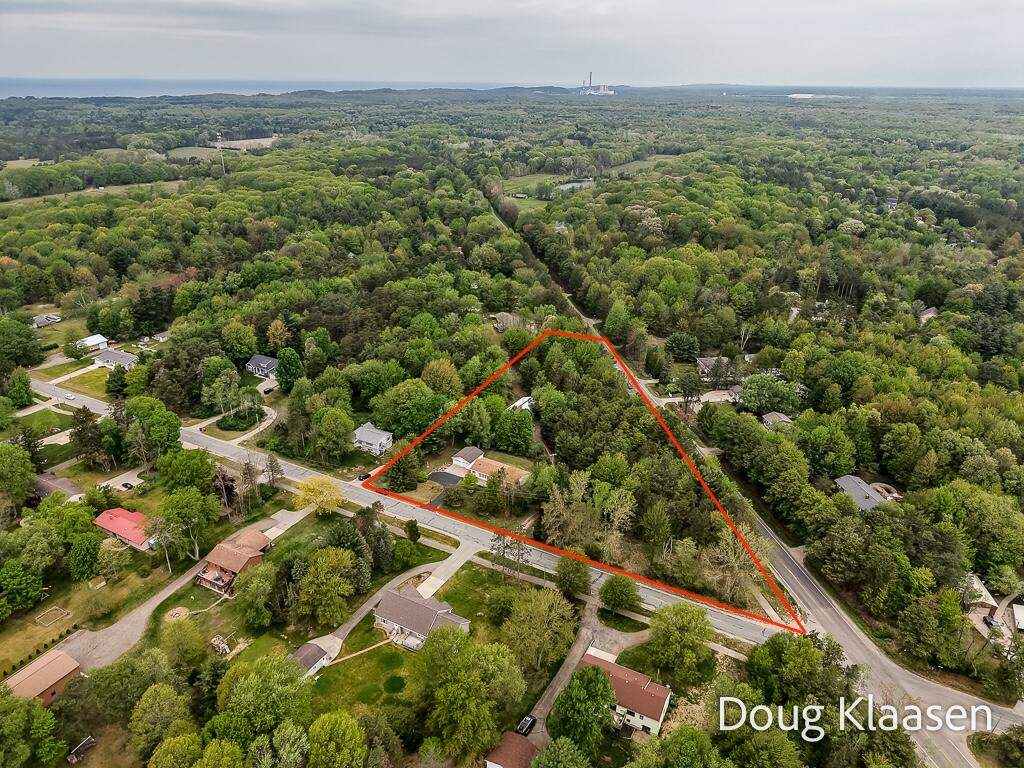 15707 New Holland Street Holland MI 49424