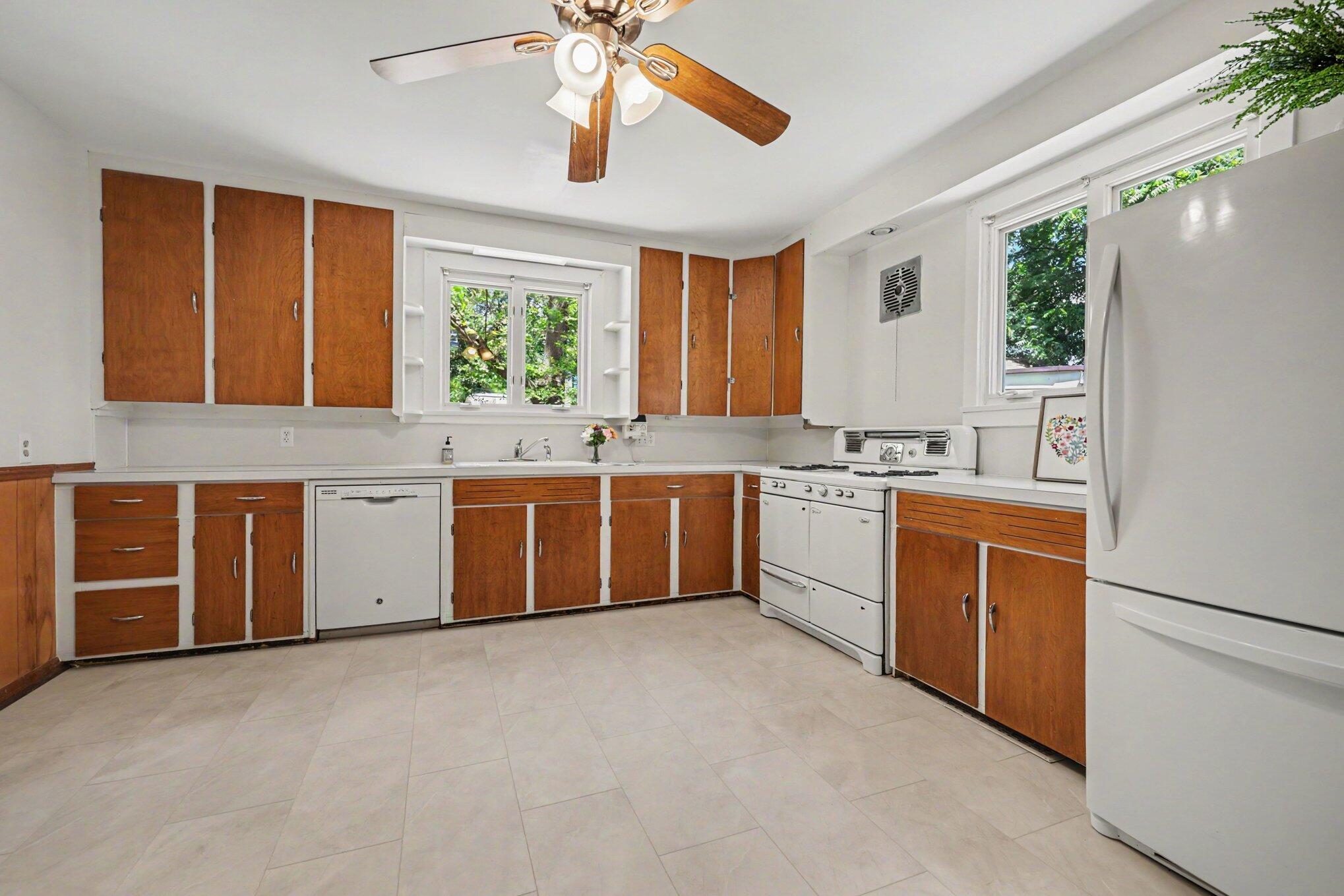 2222 Hoyle Avenue NW Grand Rapids MI 49544