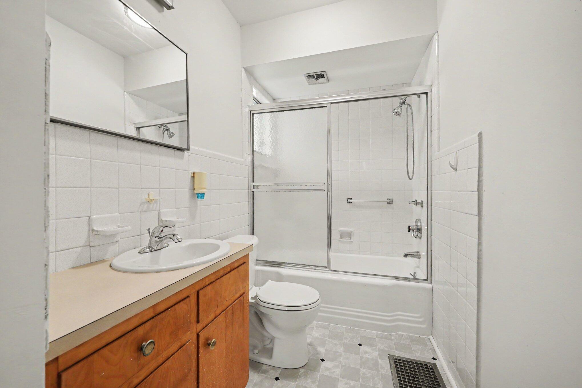2222 Hoyle Avenue NW Grand Rapids MI 49544