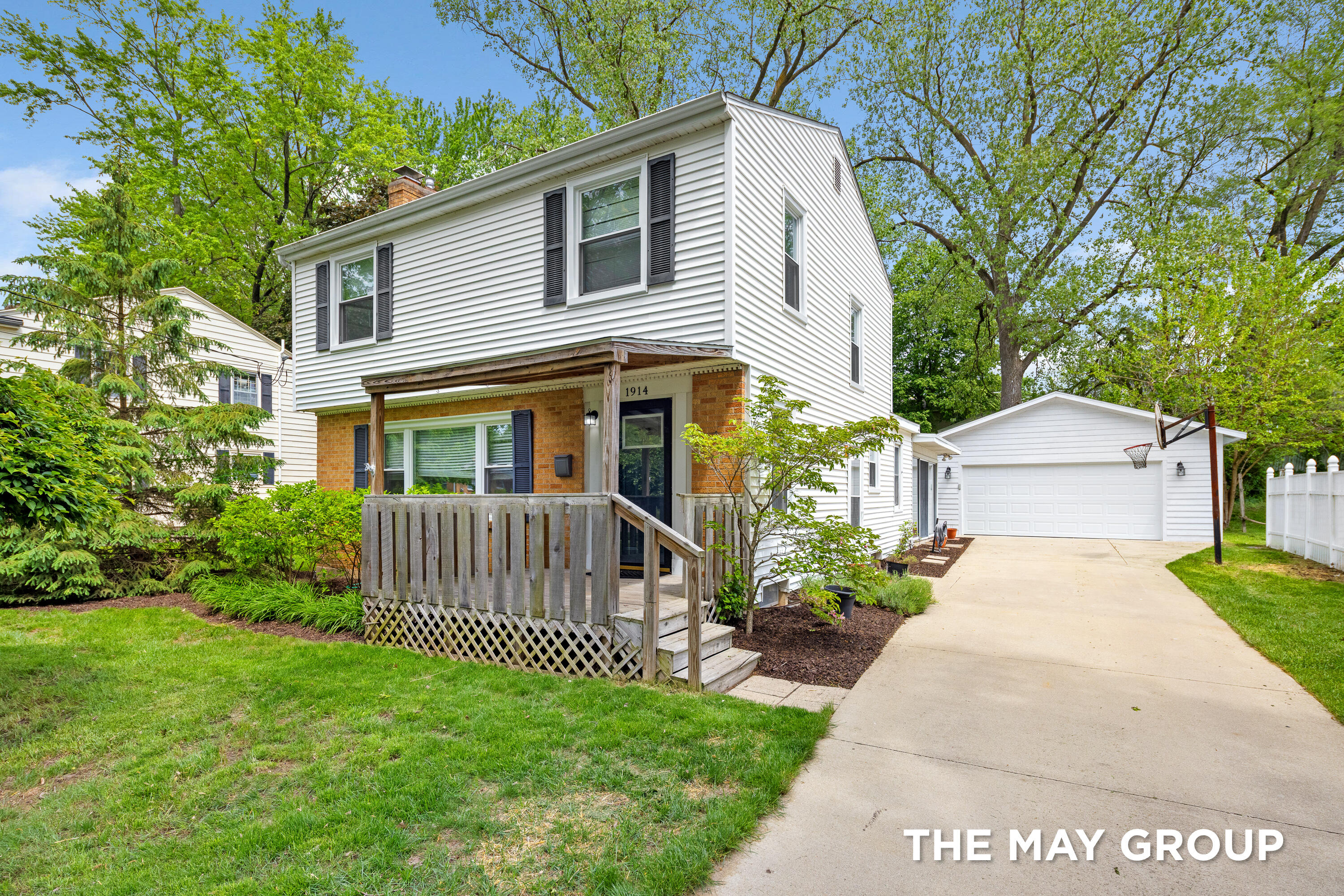 1914 Woodward Avenue SE Grand Rapids MI 49506