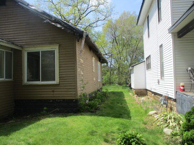 1010 Lavette Avenue Benton Harbor MI 49022