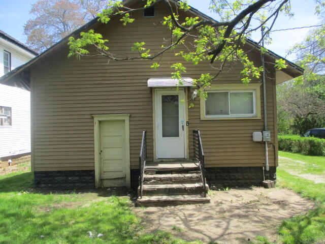 1010 Lavette Avenue Benton Harbor MI 49022
