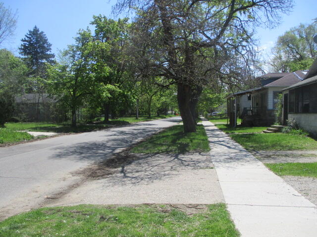 1010 Lavette Avenue Benton Harbor MI 49022